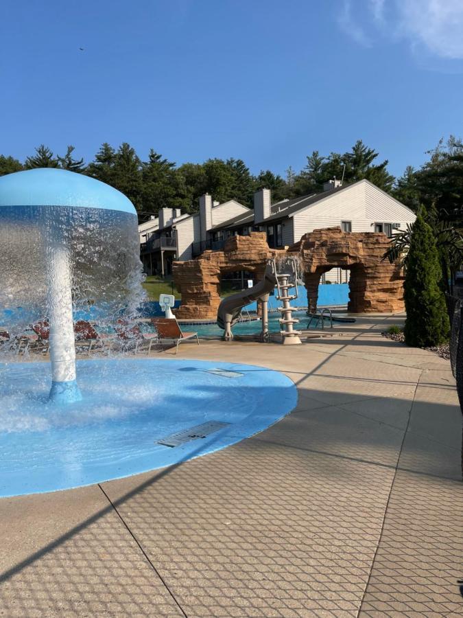 加勒比海俱乐部度假酒店 Lake Delton 外观 照片